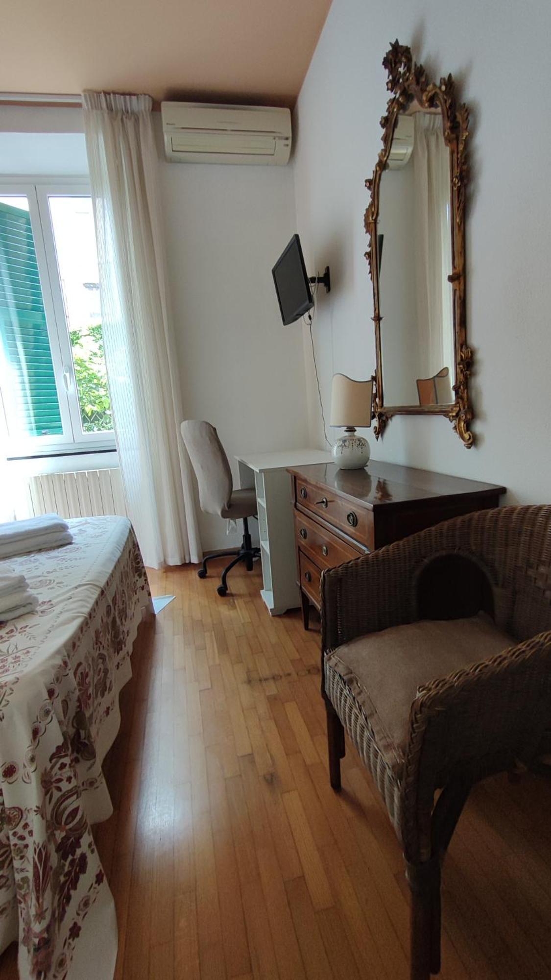 Apartment La Casa Di Ale Genua
